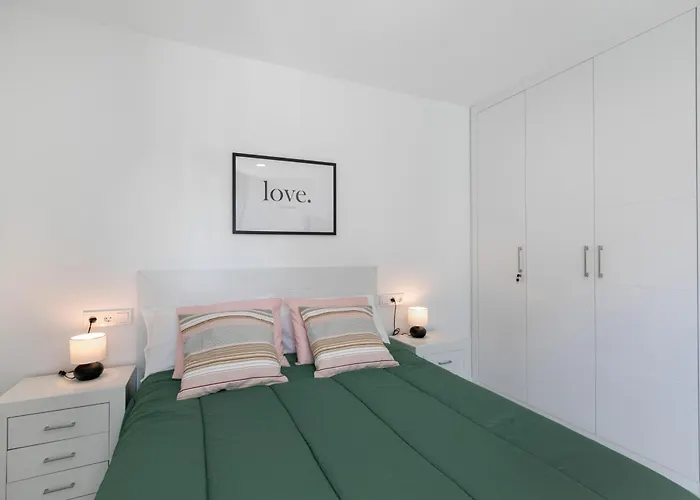 Eleven 4 Санта-Крус-де-Тенерифе