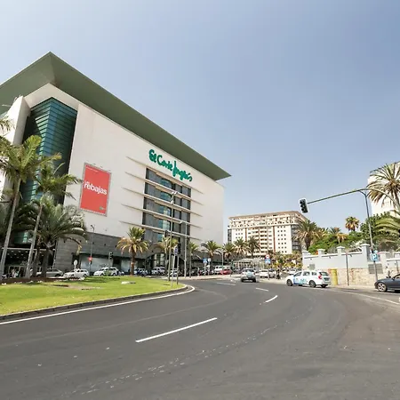 アパート Eleven 4 *